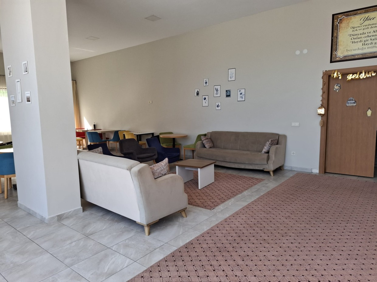 Özel Ensar Vakfı İstanbul Bağcılar Hazreti Hatice Yükseköğrenim Kız Öğrenci Yurdu