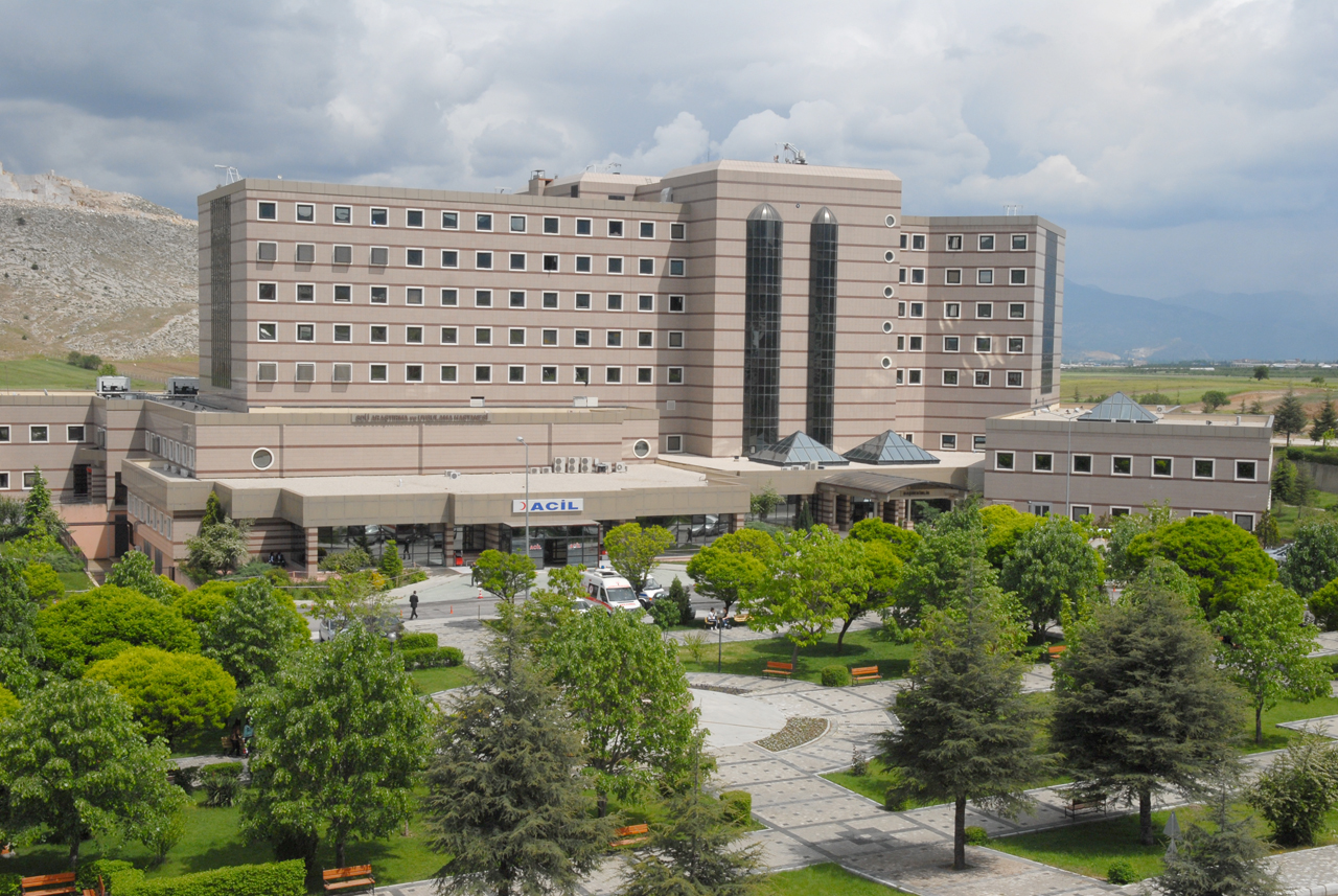 SÜLEYMAN DEMİREL ÜNİVERSİTESİ -جامعة سليمان دميرال
