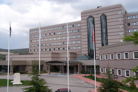 SÜLEYMAN DEMİREL ÜNİVERSİTESİ -جامعة سليمان دميرال