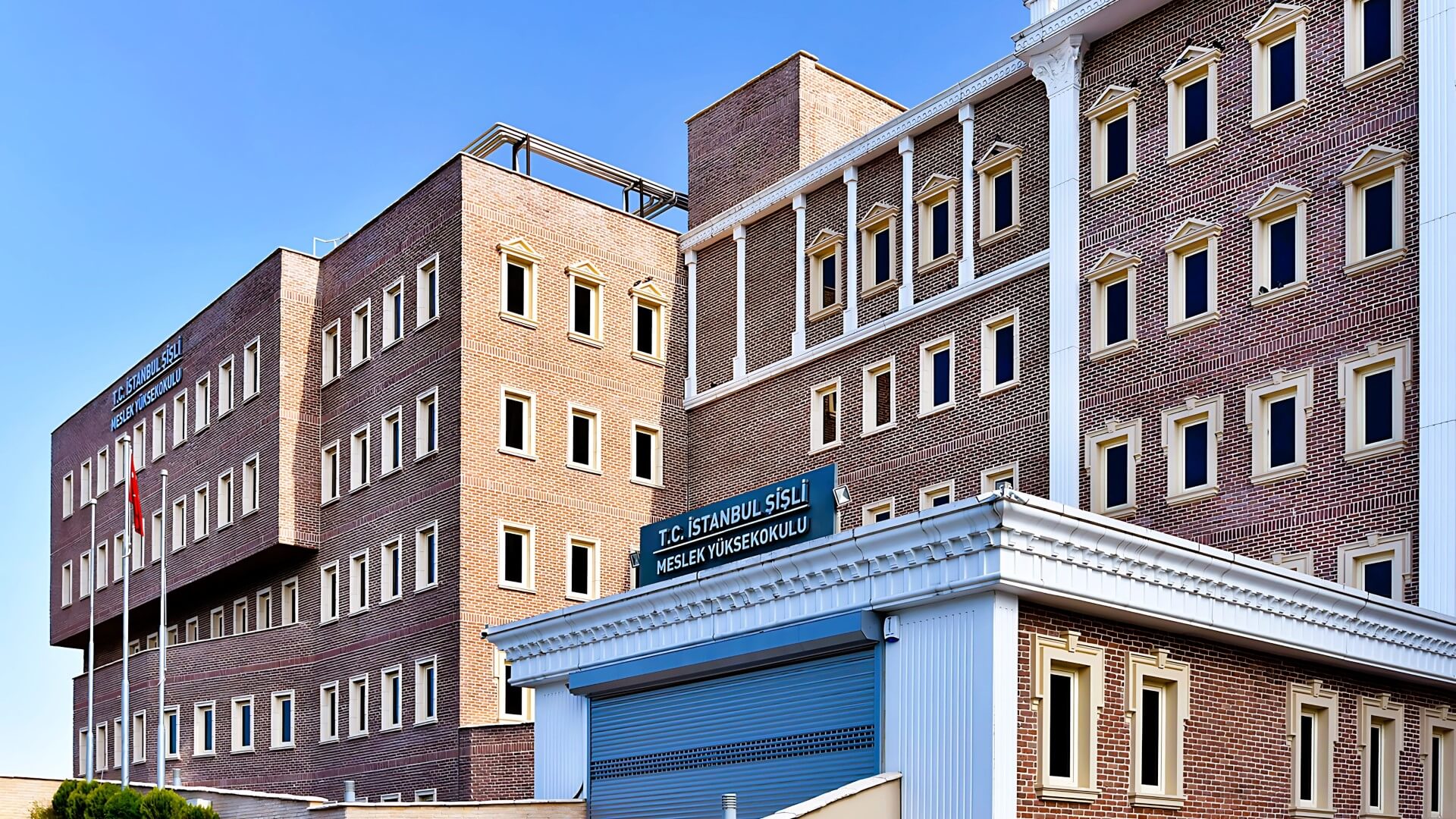 مدرسة إسطنبول شيشلي المهنية -İSTANBUL ŞİŞLİ MESLEK YÜKSEKOKULU