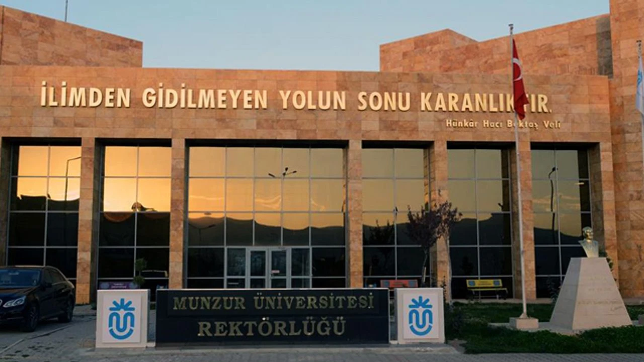 جامعة منذر - Munzur Üniversitesi
