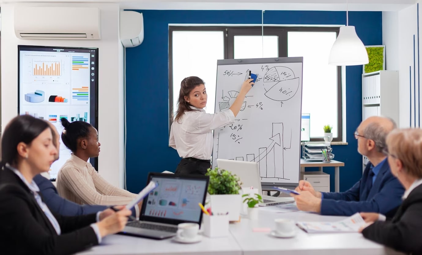 AI-Powered Solutions Revolutionize Customer Service in Tech Industry