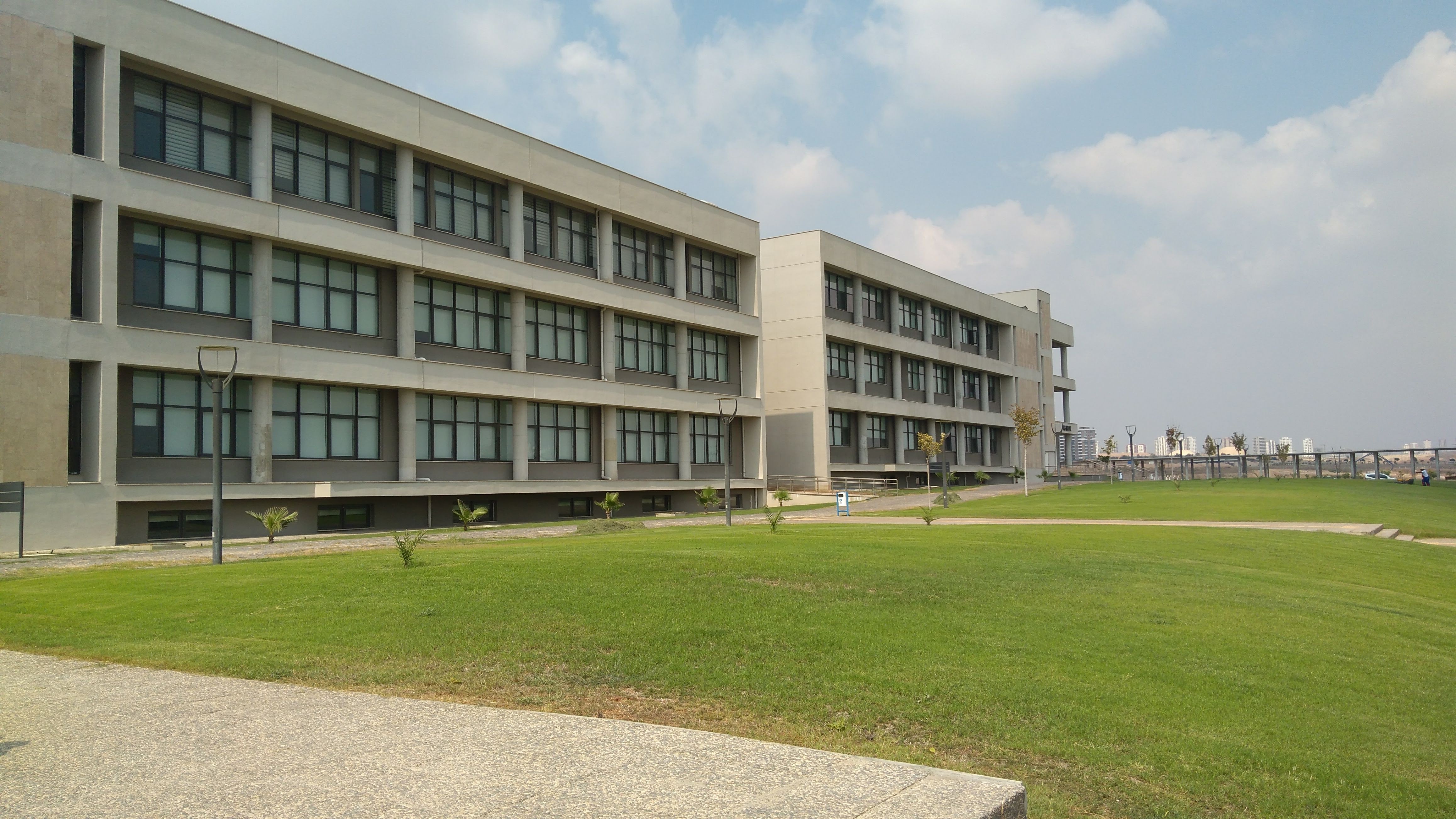 Adana Alparslan Türkeş Bilim ve Teknoloji Üniversitesi - جامعة أضنة ألب ارسلان توركيش للعلوم والتكنولوجيا 
