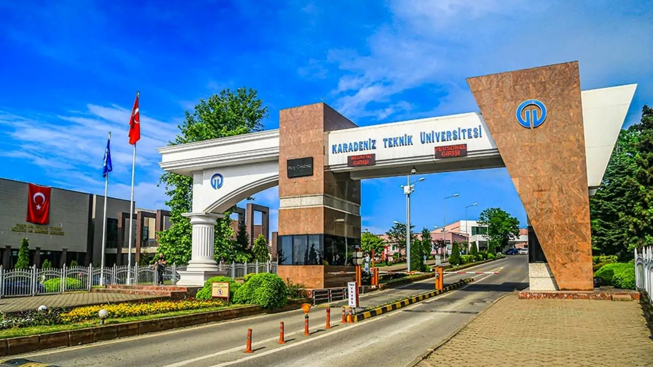 جامعة كارادينيز التقنية - Karadeniz Teknik Üniversitesi