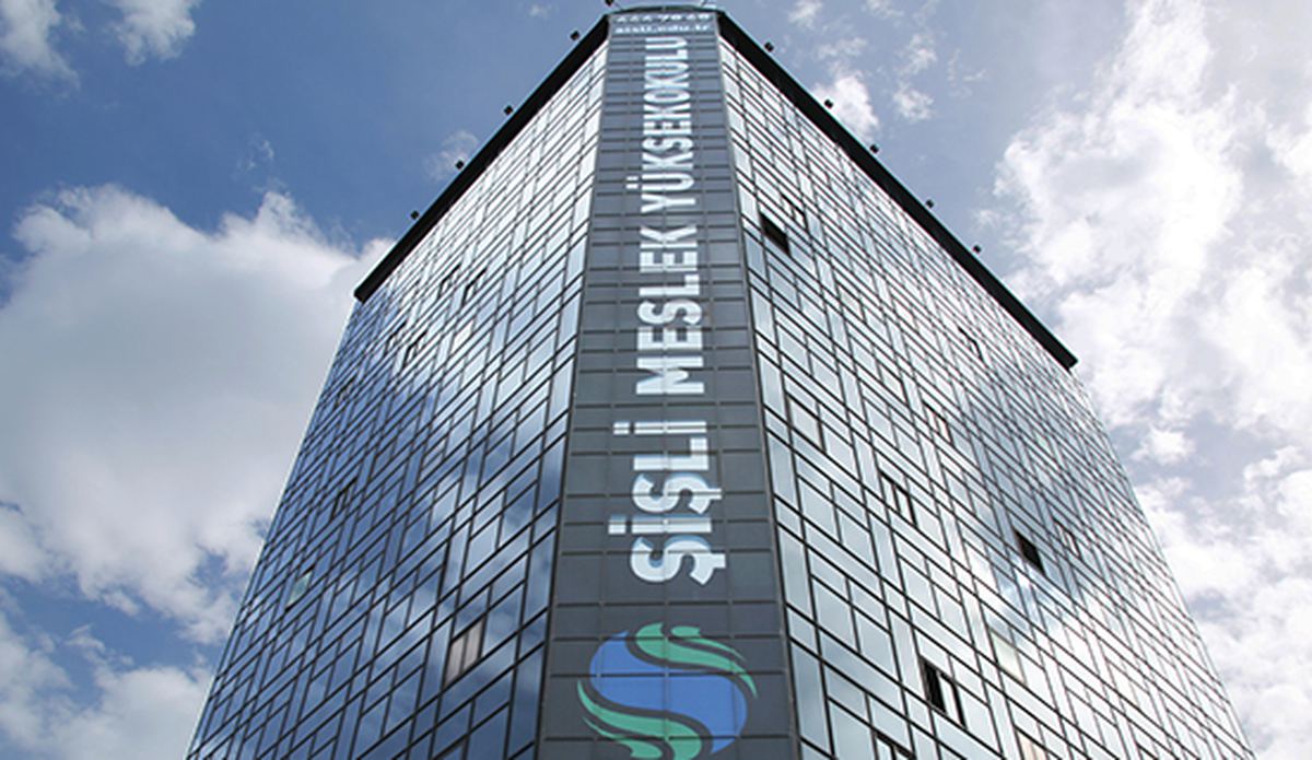 مدرسة إسطنبول شيشلي المهنية -İSTANBUL ŞİŞLİ MESLEK YÜKSEKOKULU