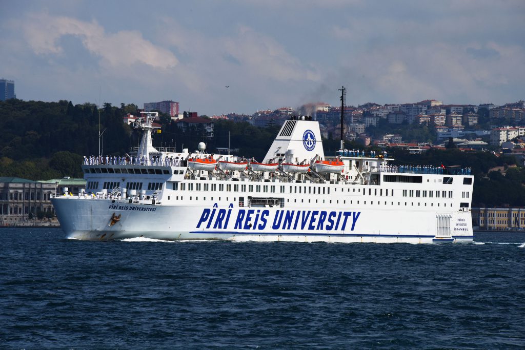 PİRİ REİS ÜNİVERSİTESİ - جامعة بيري ريس