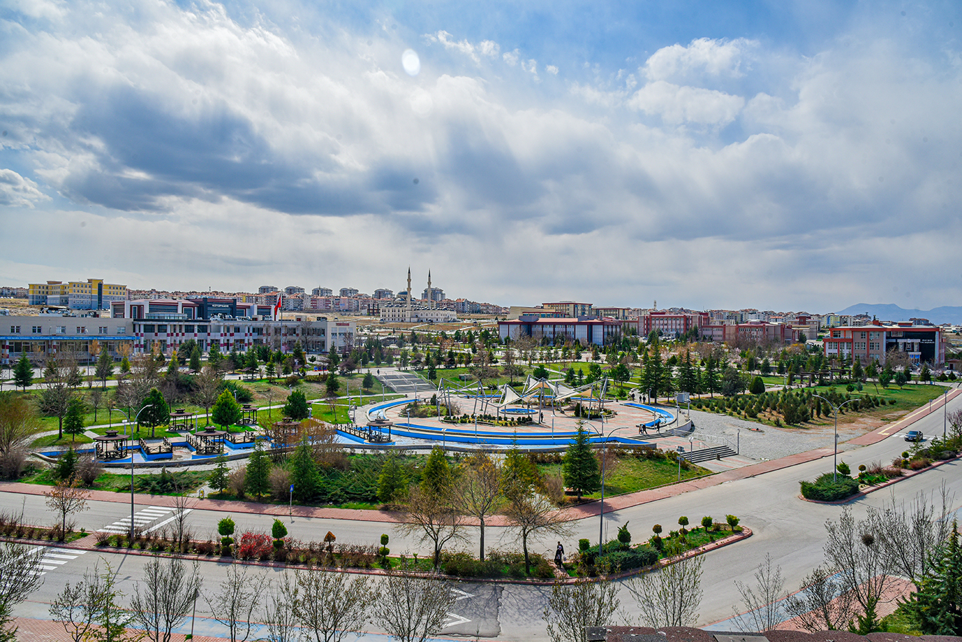 جامعة كارامان - KARAMANOĞLU MEHMETBEY ÜNİVERSİTESİ
