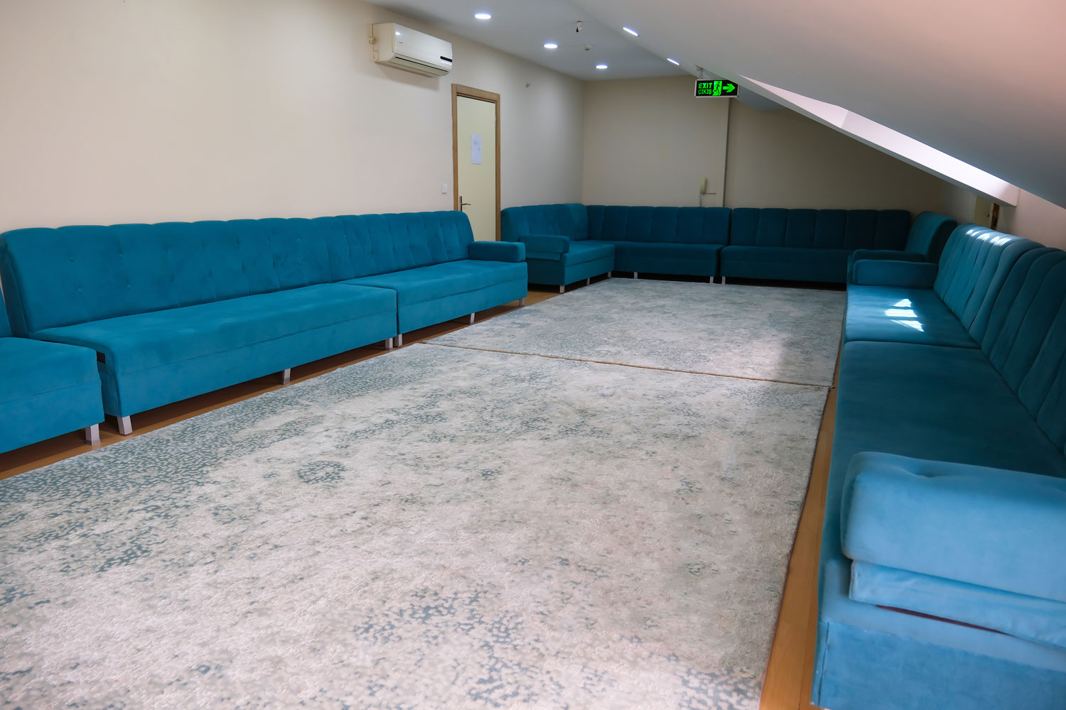 Özel İnsan Vakfı Bahçelievler Yükseköğretim Kız Öğrenci Yurdu