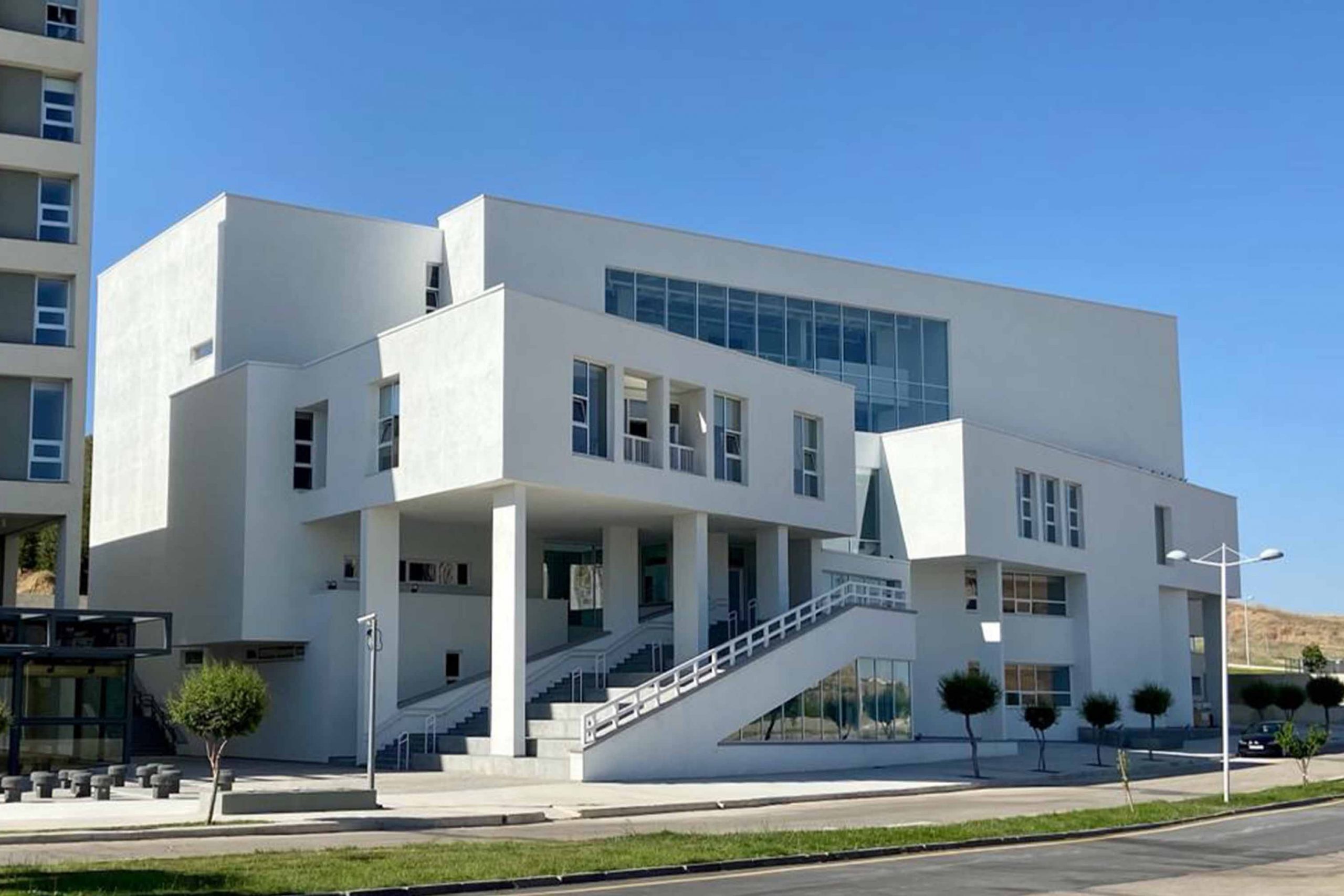 جامعة تشانكايا-ÇANKAYA ÜNİVERSİTESİ