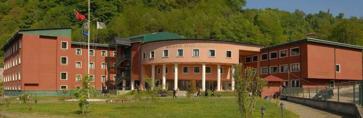 جامعة كارادينيز التقنية - Karadeniz Teknik Üniversitesi