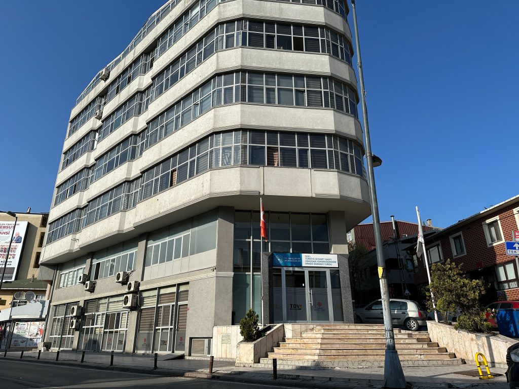 سكن طلاب وقف الديانة التركي - إسطنبول أسكدار للتعليم العالي (للذكور)-TÜRKİYE DİYANET VAKFI İSTANBUL ÜSKÜDAR YÜKSEKÖĞRENİM ERKEK ÖĞRENCİ YURDU  