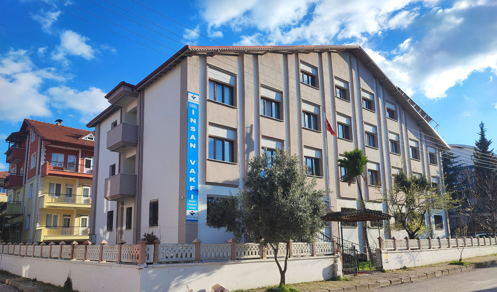 Özel İnsan Vakfı Isparta Yükseköğretim Erkek Öğrenci Yurdu
