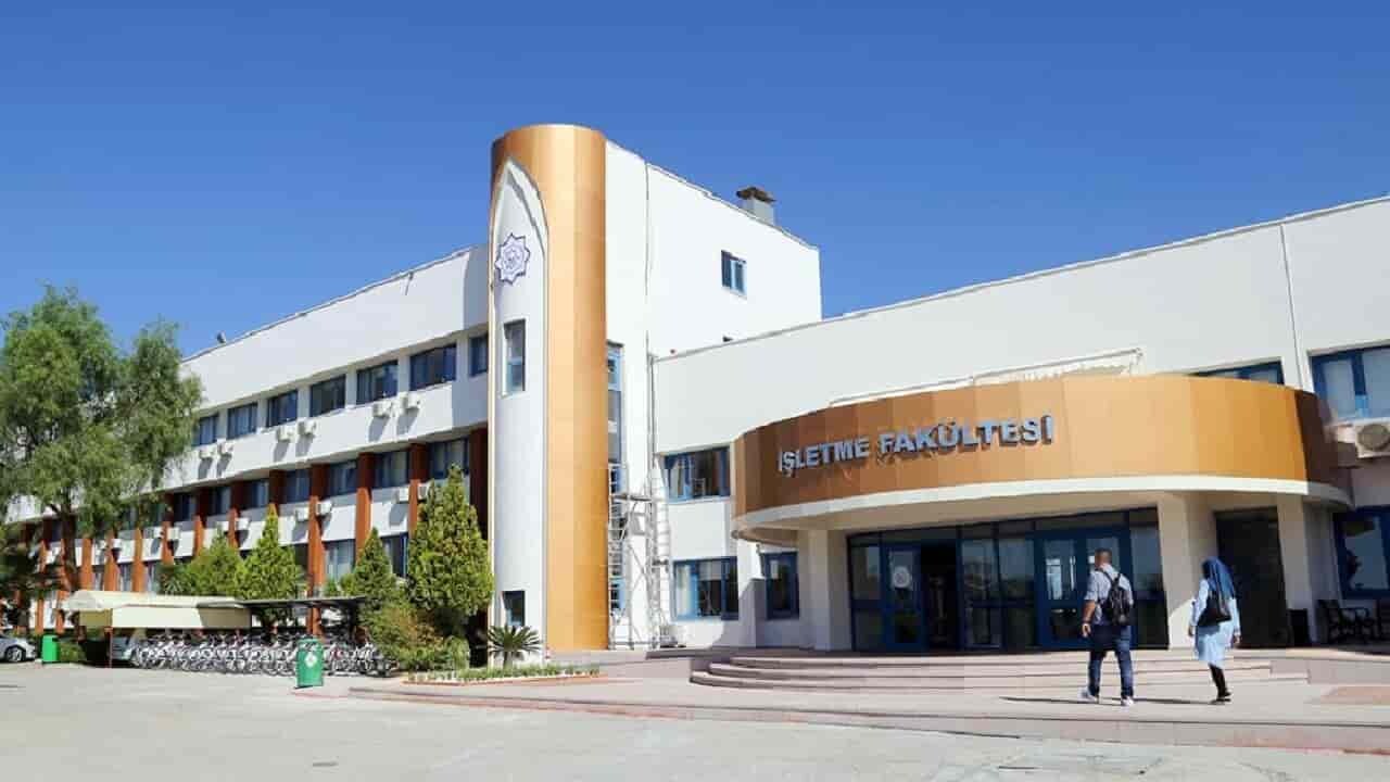 جامعة الانيا علاء الدين كيكوبات - Alanya Alaaddin Keykubat Üniversitesi