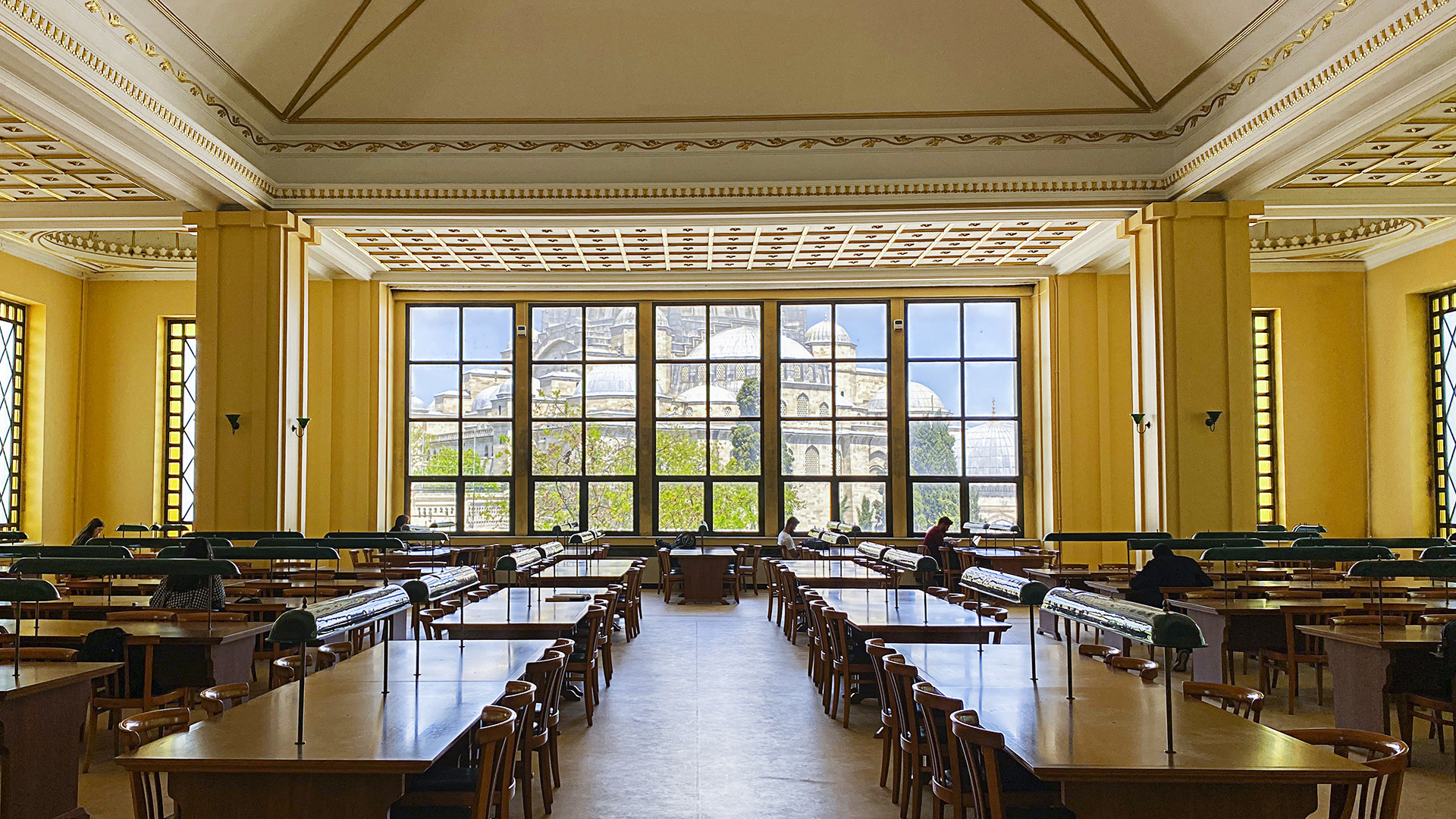 جامعة إسطنبول-İSTANBUL ÜNİVERSİTESİ 