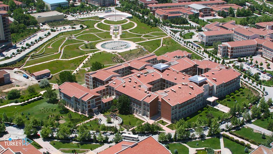 ANADOLU ÜNİVERSİTESİ - جامعة الأناضول