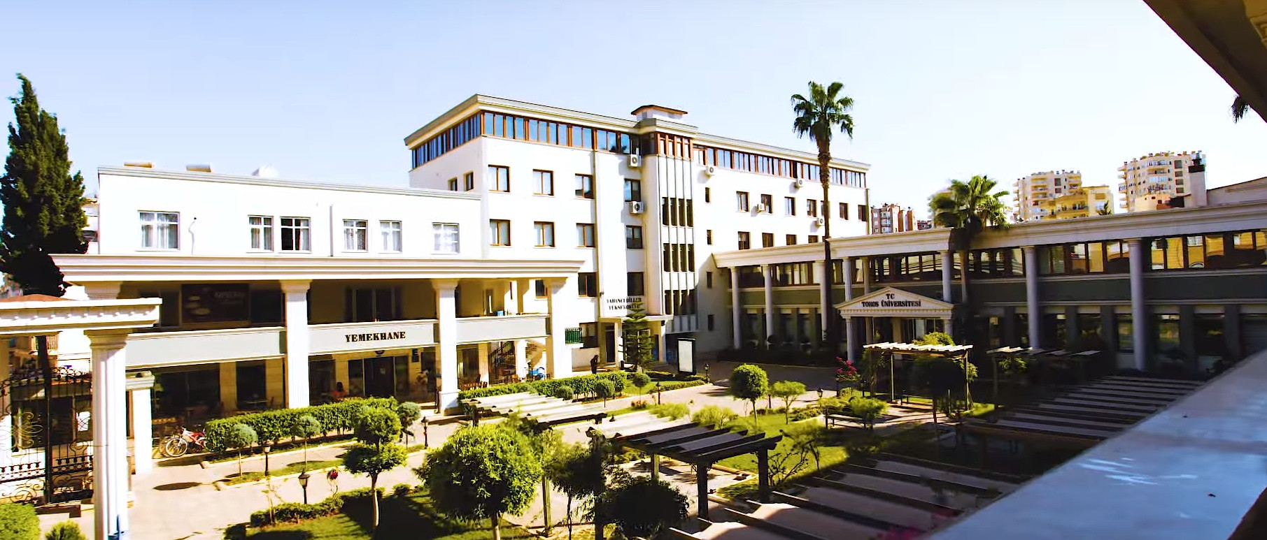 جامعة توروس -Toros Üniversitesi