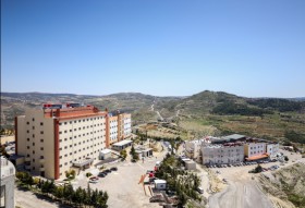 جامعة الأندلس للعلوم الطبية