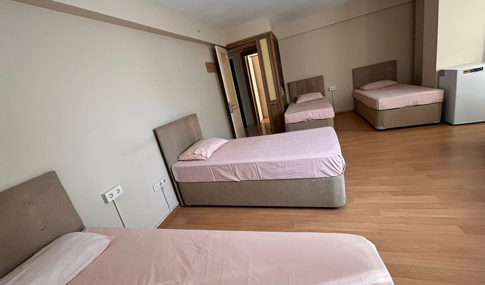 Özel İnsan Vakfı Bahçelievler Yükseköğretim Kız Öğrenci Yurdu