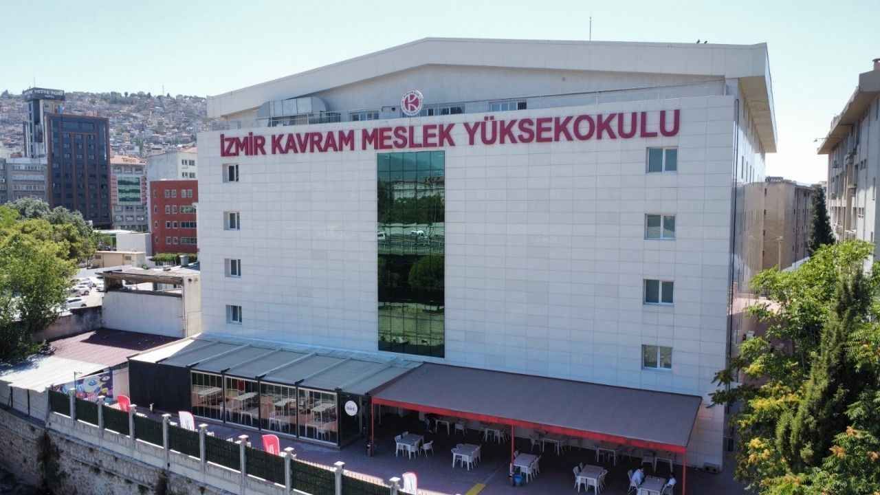 مدرسة إزمير كافرام المهنية - İZMİR KAVRAM MESLEK YÜKSEKOKULU